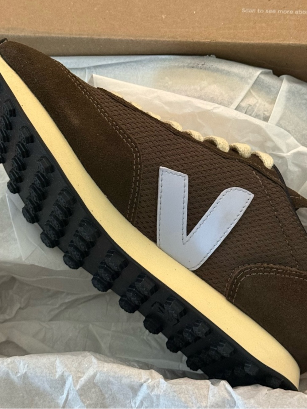 Veja Rio Branco Alveomesh Sneakers in Brown and Cream - Picture 3 of 6